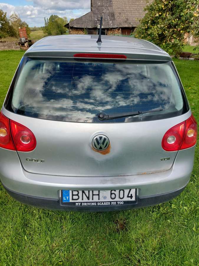 Volkswagen Golf - 2