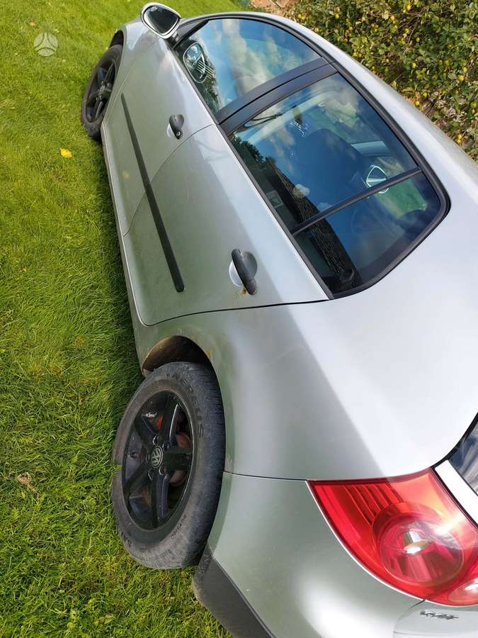 Volkswagen Golf - 3