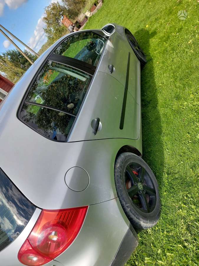 Volkswagen Golf - 4