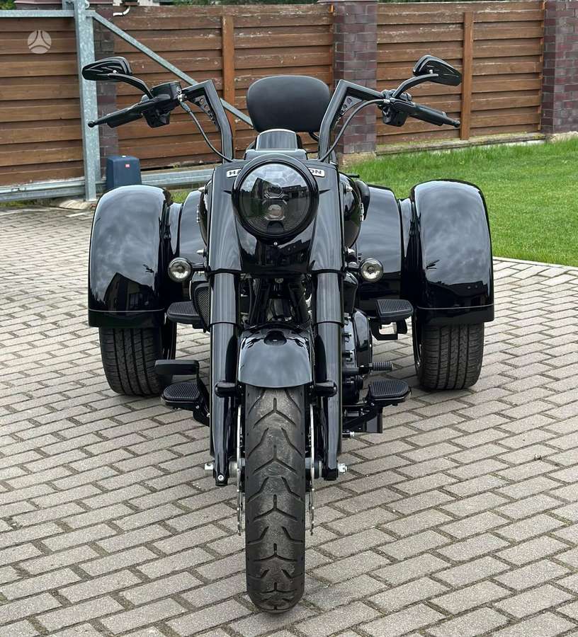 Harley-Davidson FLRT 1868cc, трициклы