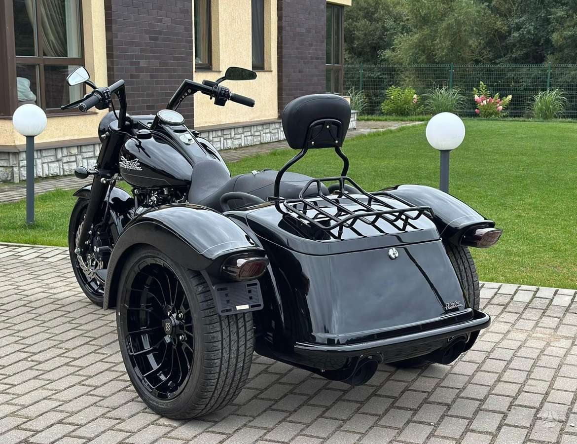 Harley-Davidson FLRT 1868cc, tricikli