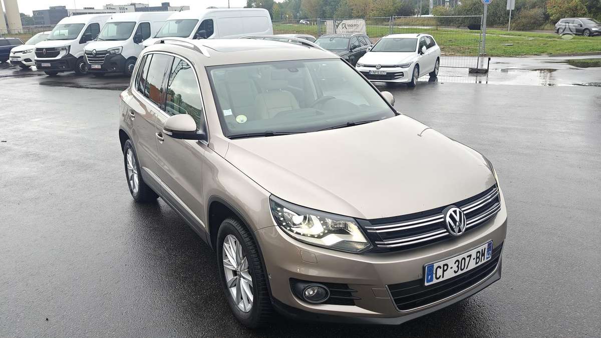 Volkswagen Tiguan - 7