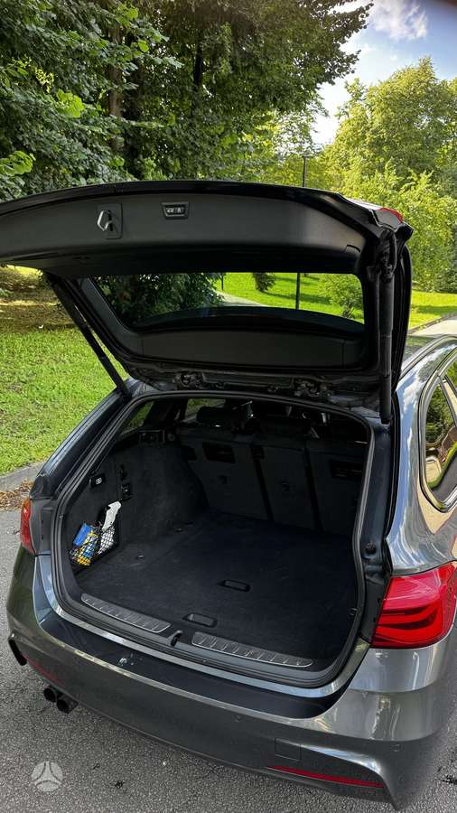 BMW 325, 2.0 l., wagon