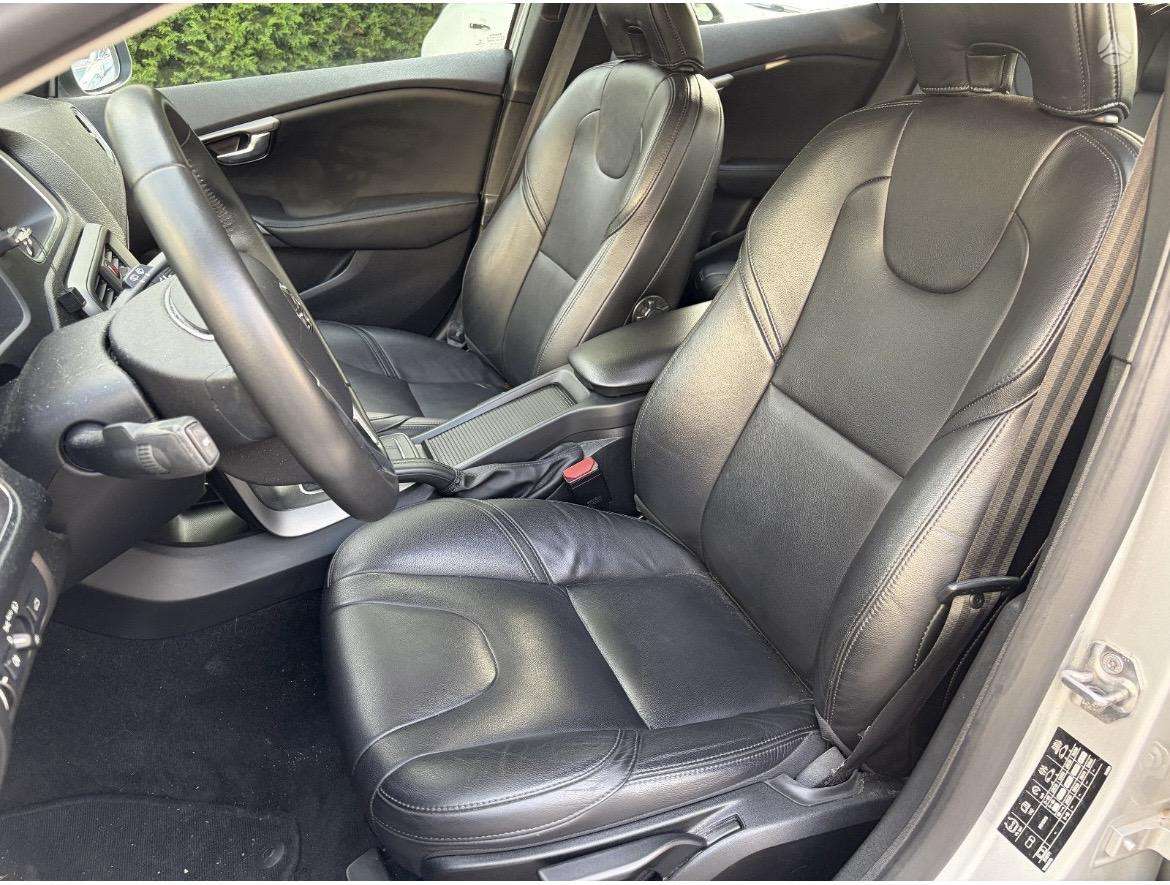 Volvo V40, 2.0 l., hečbekas