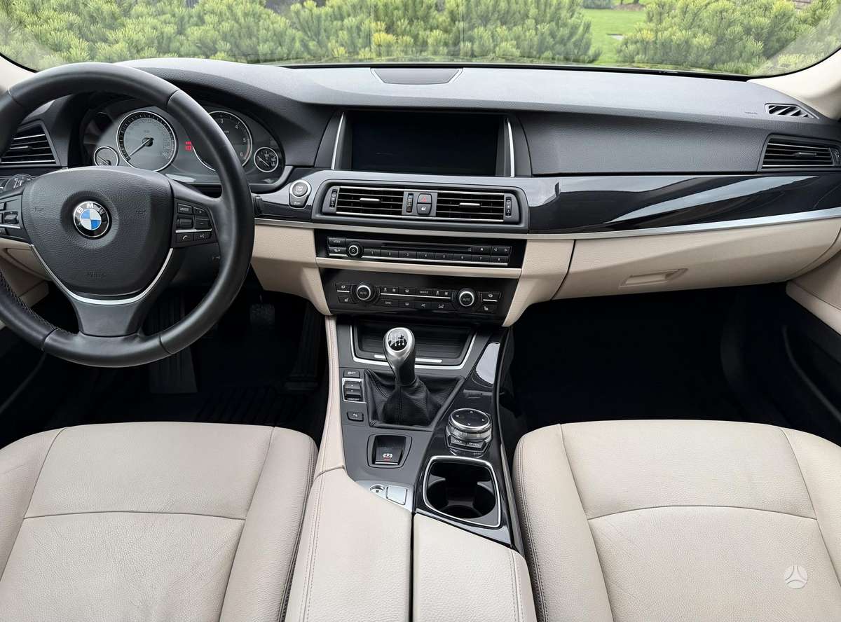 BMW 520, 2.0 l., wagon