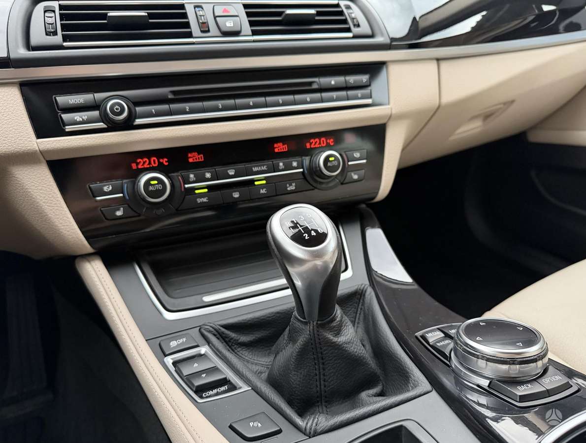 BMW 520, 2.0 l., wagon