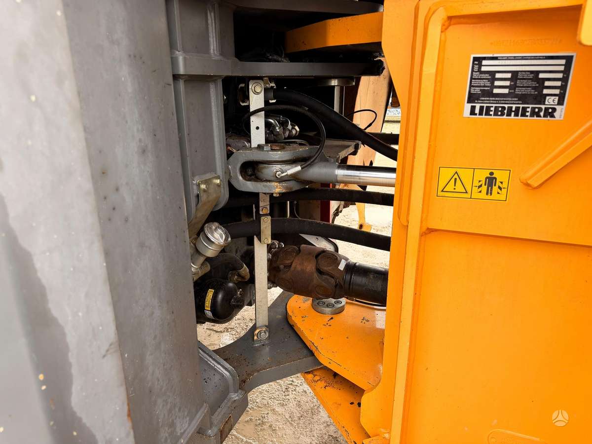 Liebherr L 566 , 5m3 quick coupler, frontaliniai krautuvai