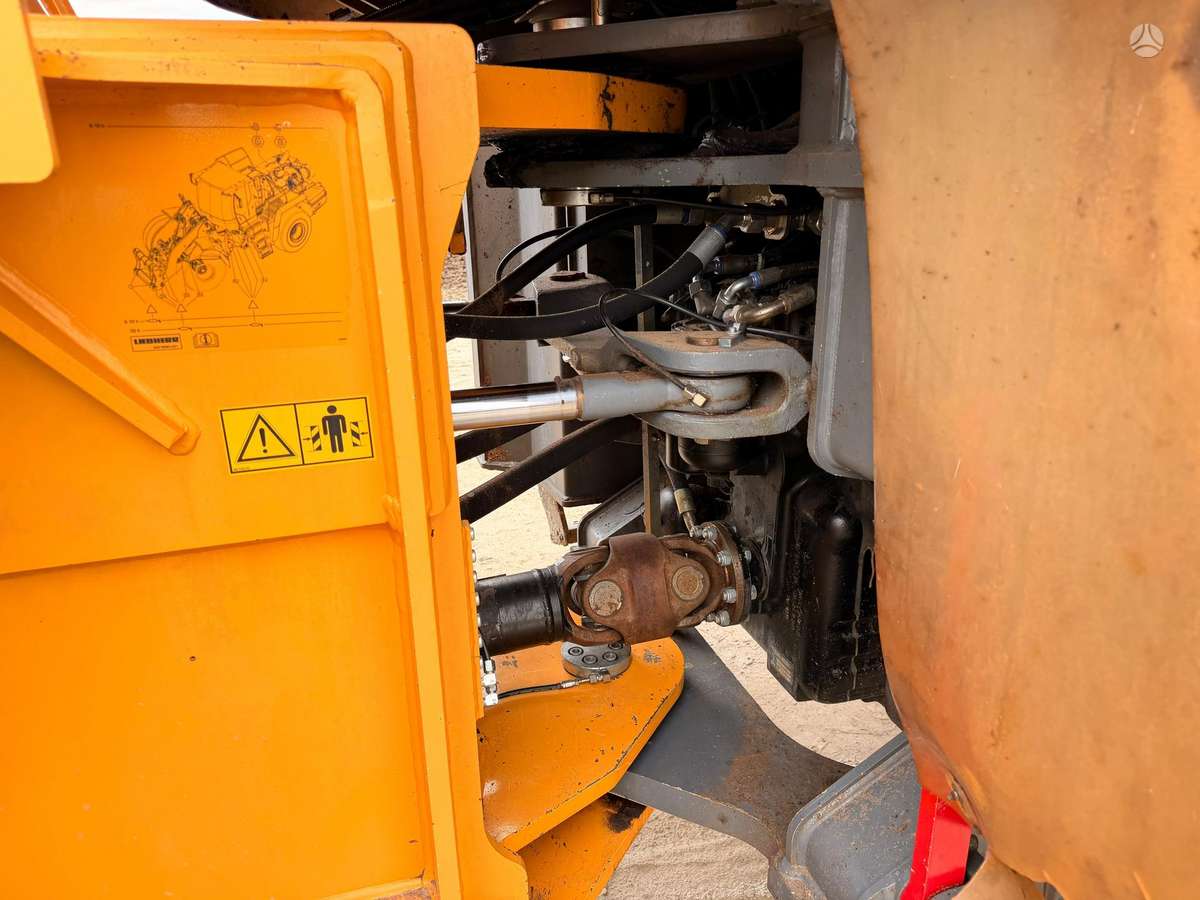Liebherr L 566 , 5m3 quick coupler, frontaliniai krautuvai