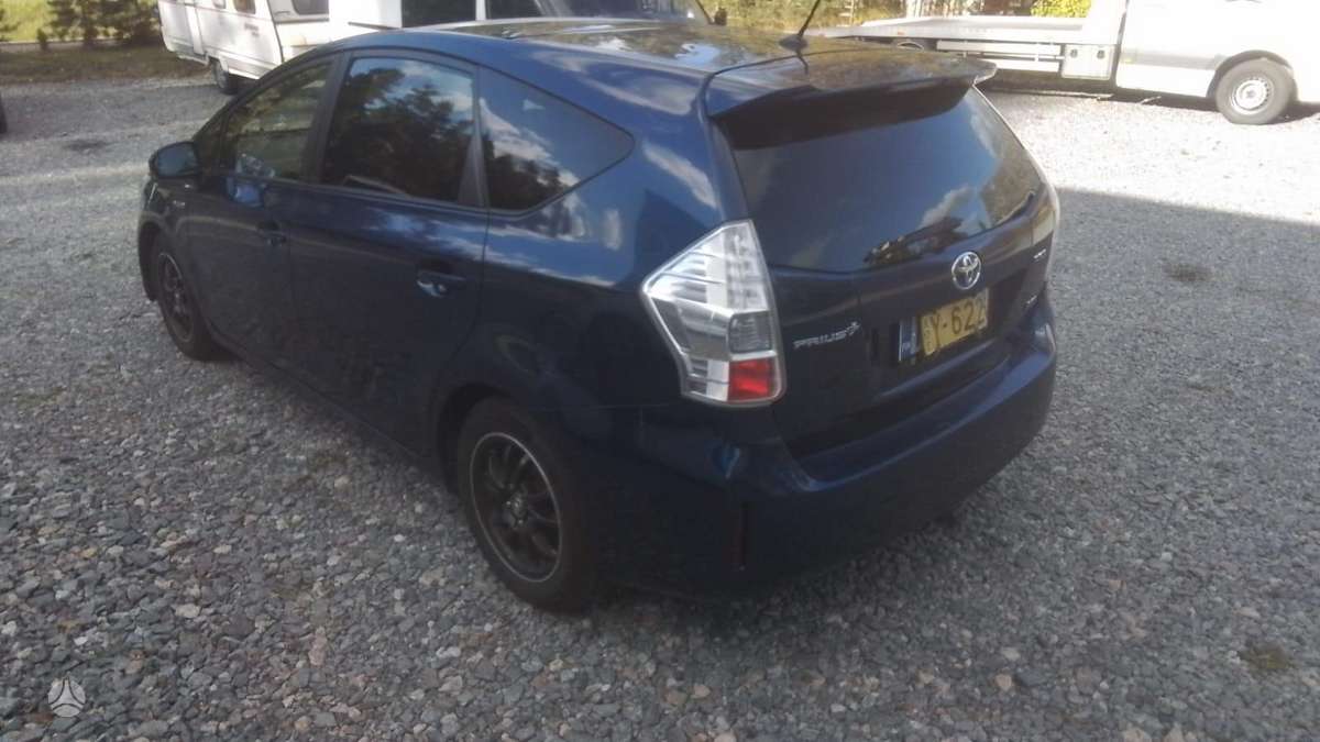 Toyota Prius+ - 4