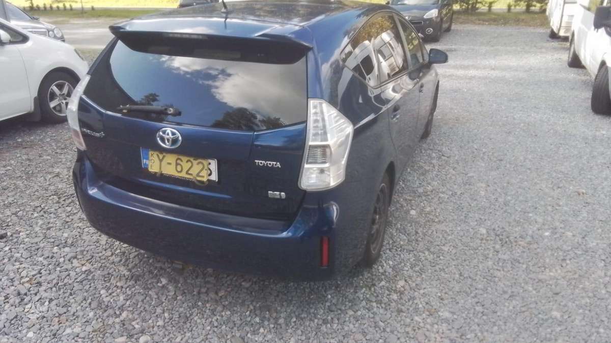 Toyota Prius+ - 5
