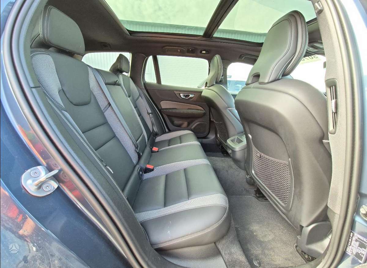 Volvo V60 Cross Country - 5