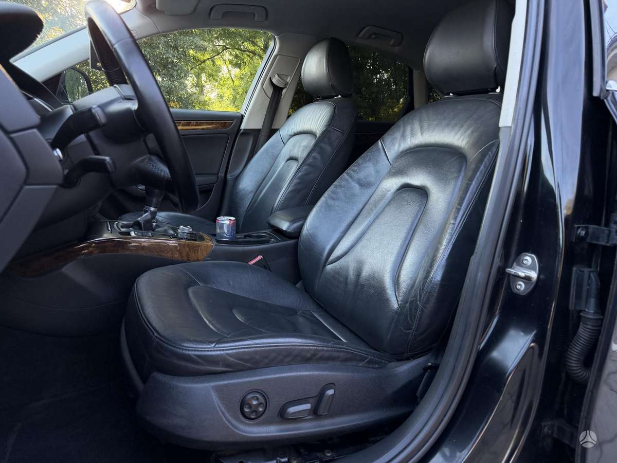 Audi A4, 2.0 l., Седан