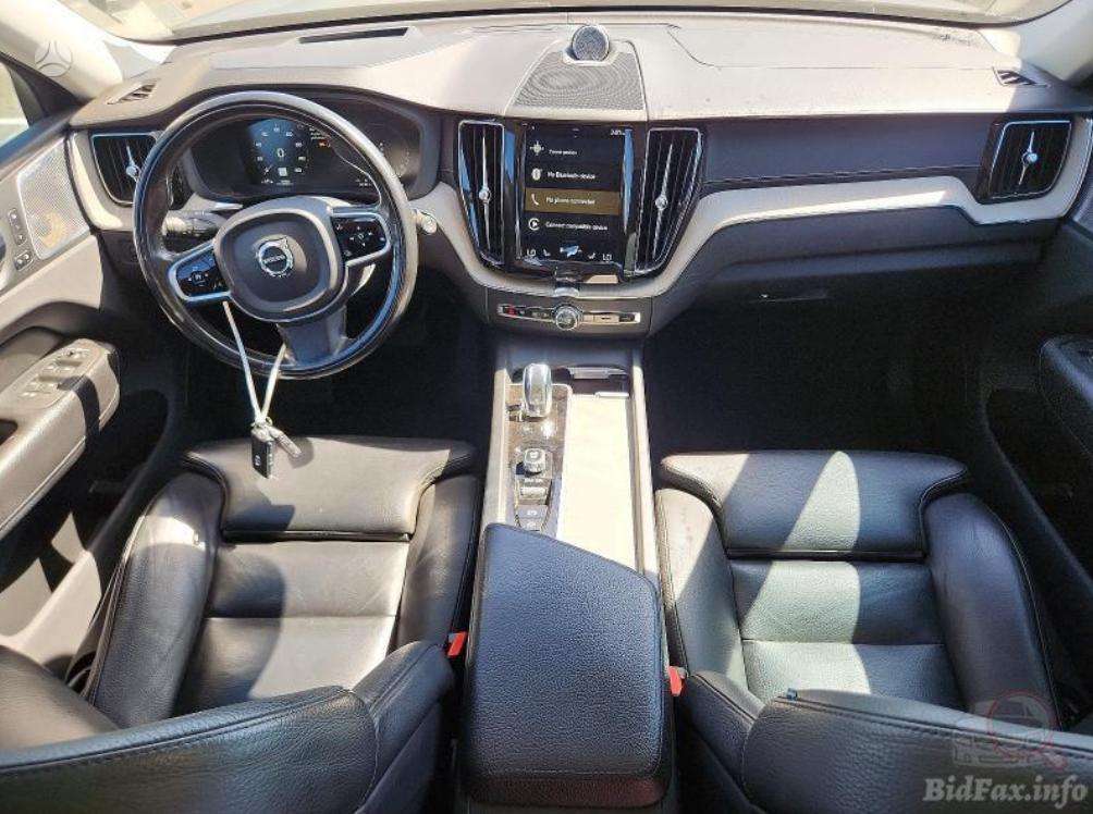 Volvo XC60 - 8
