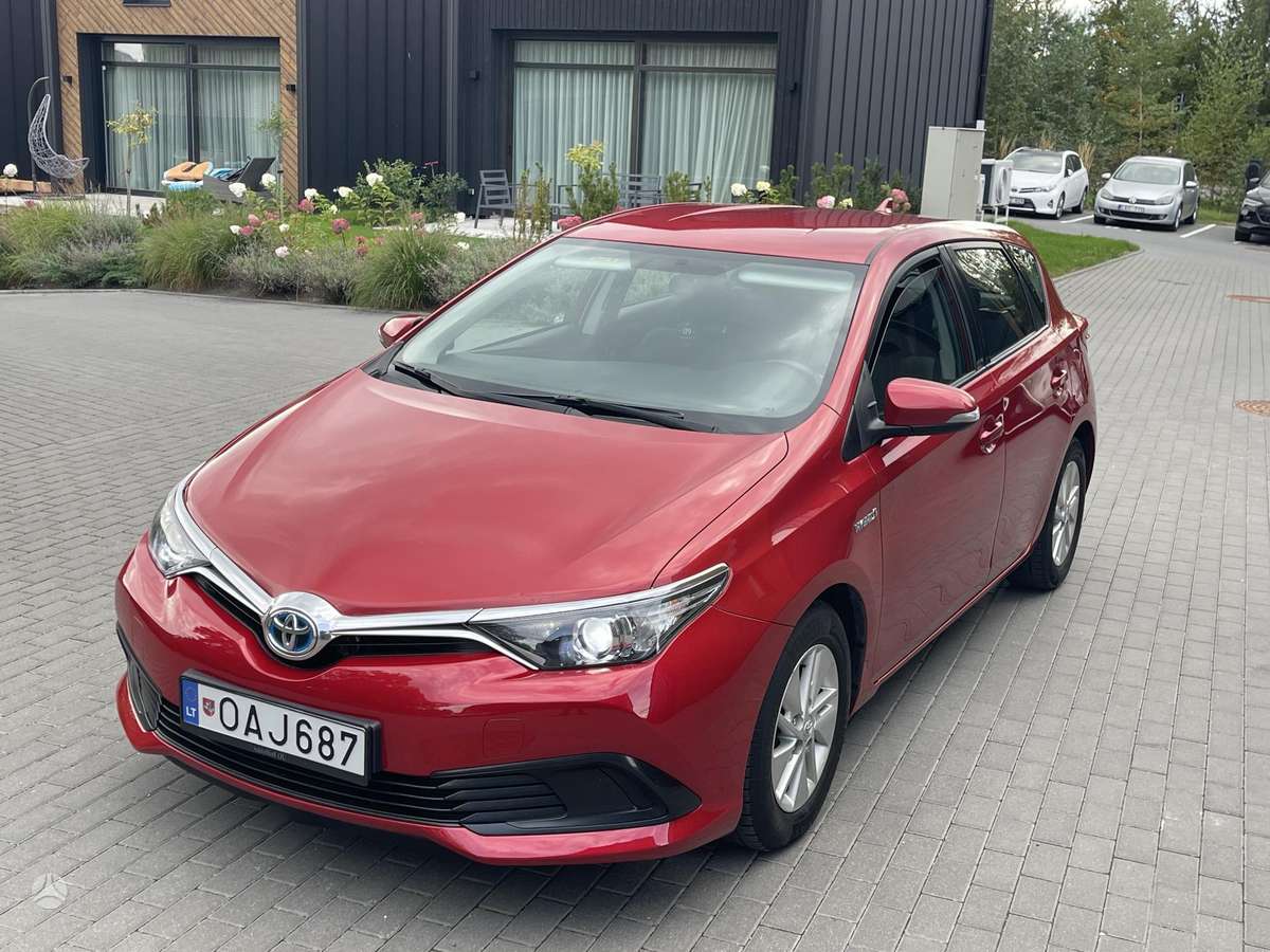 Toyota Auris - 1