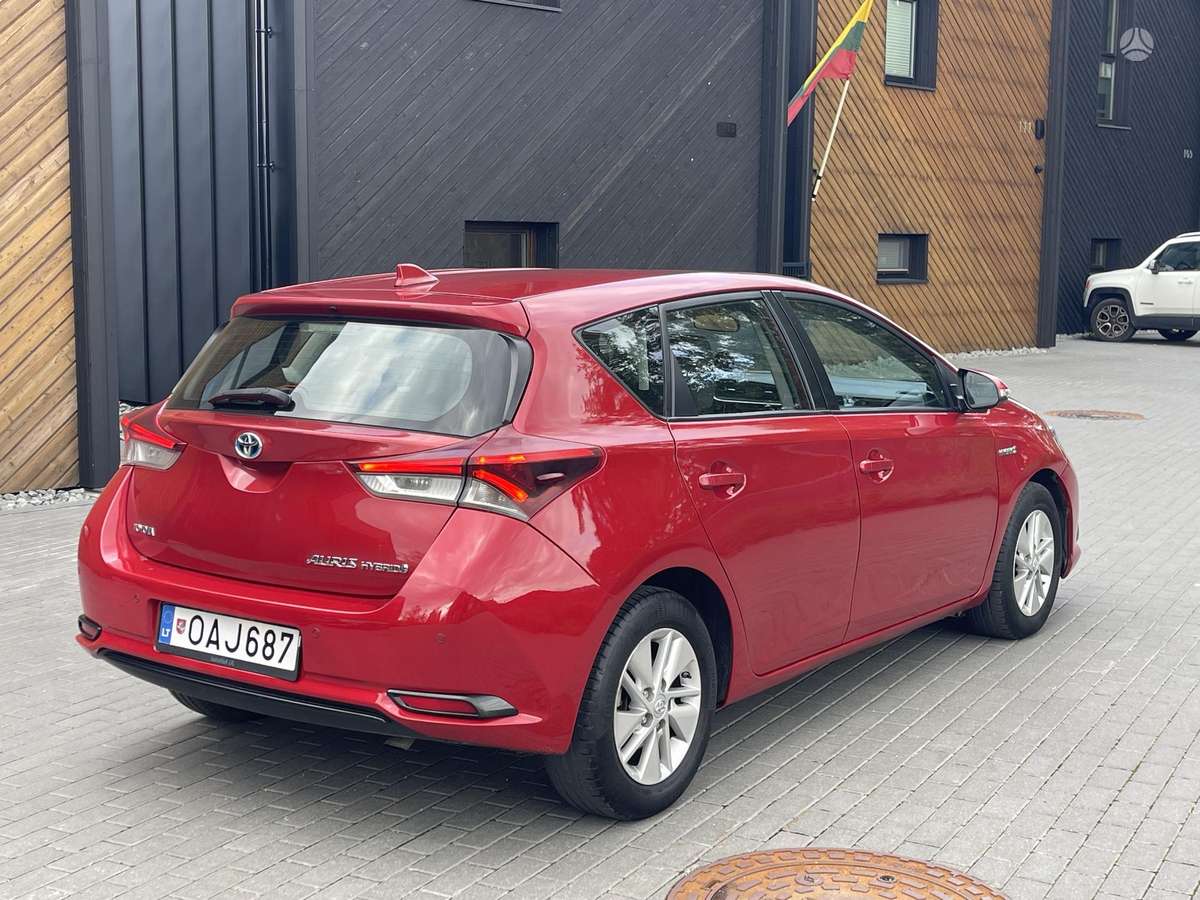 Toyota Auris - 4