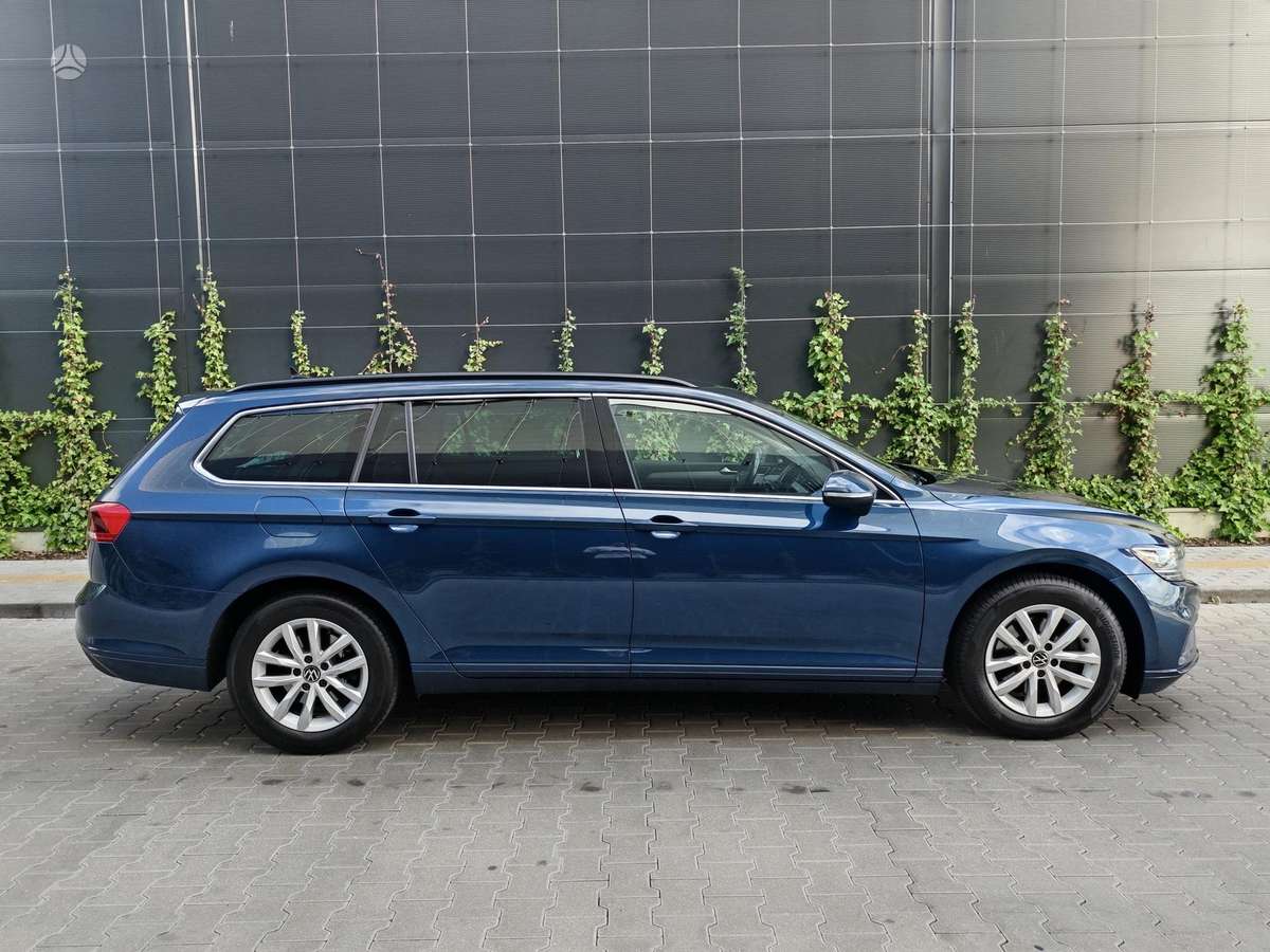 Volkswagen Passat - 4