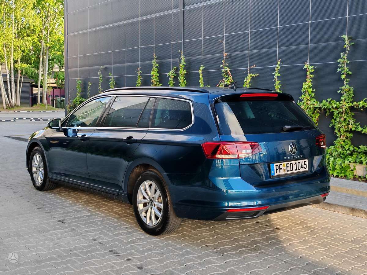 Volkswagen Passat - 11