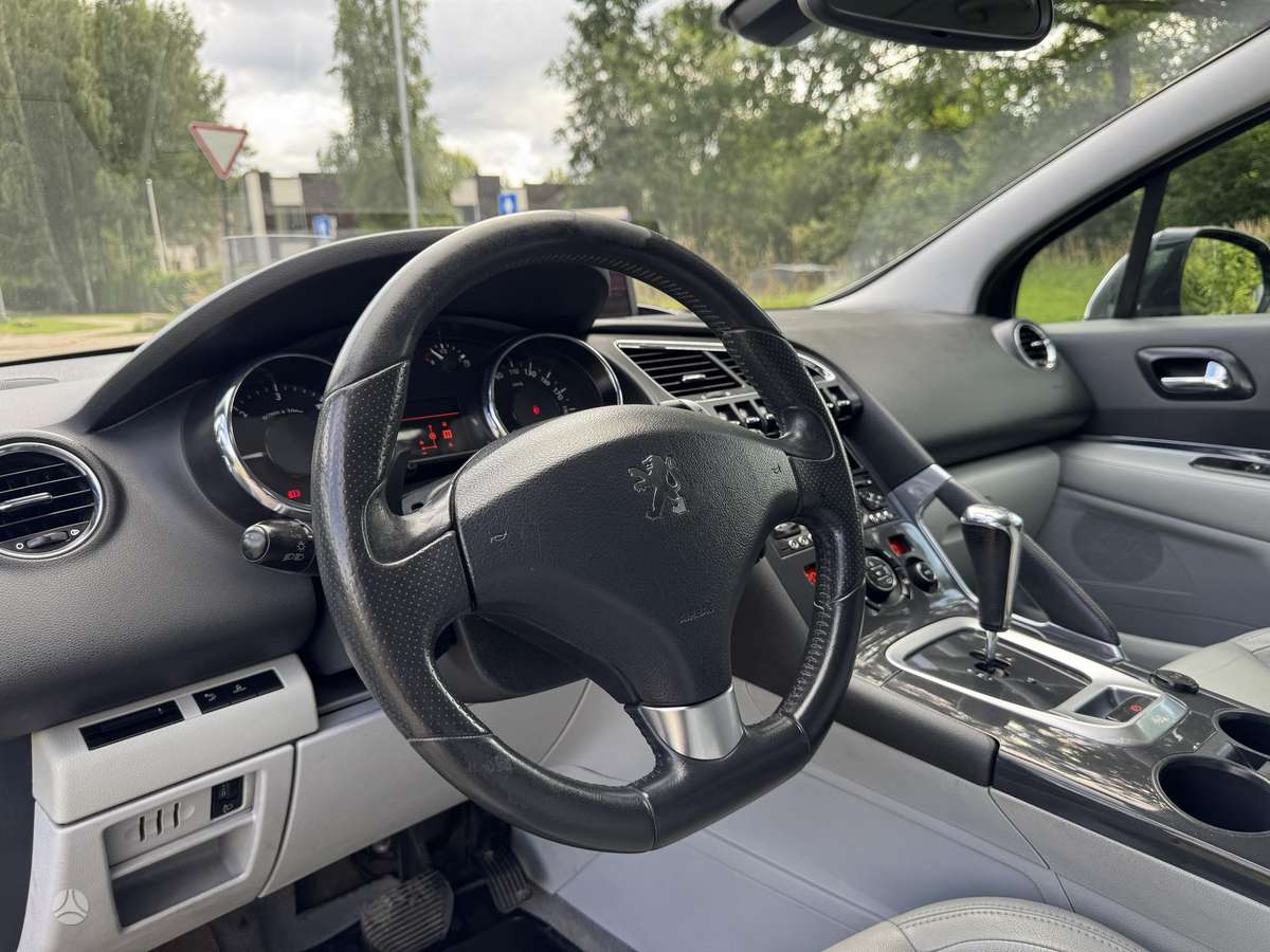 Peugeot 3008 - 11