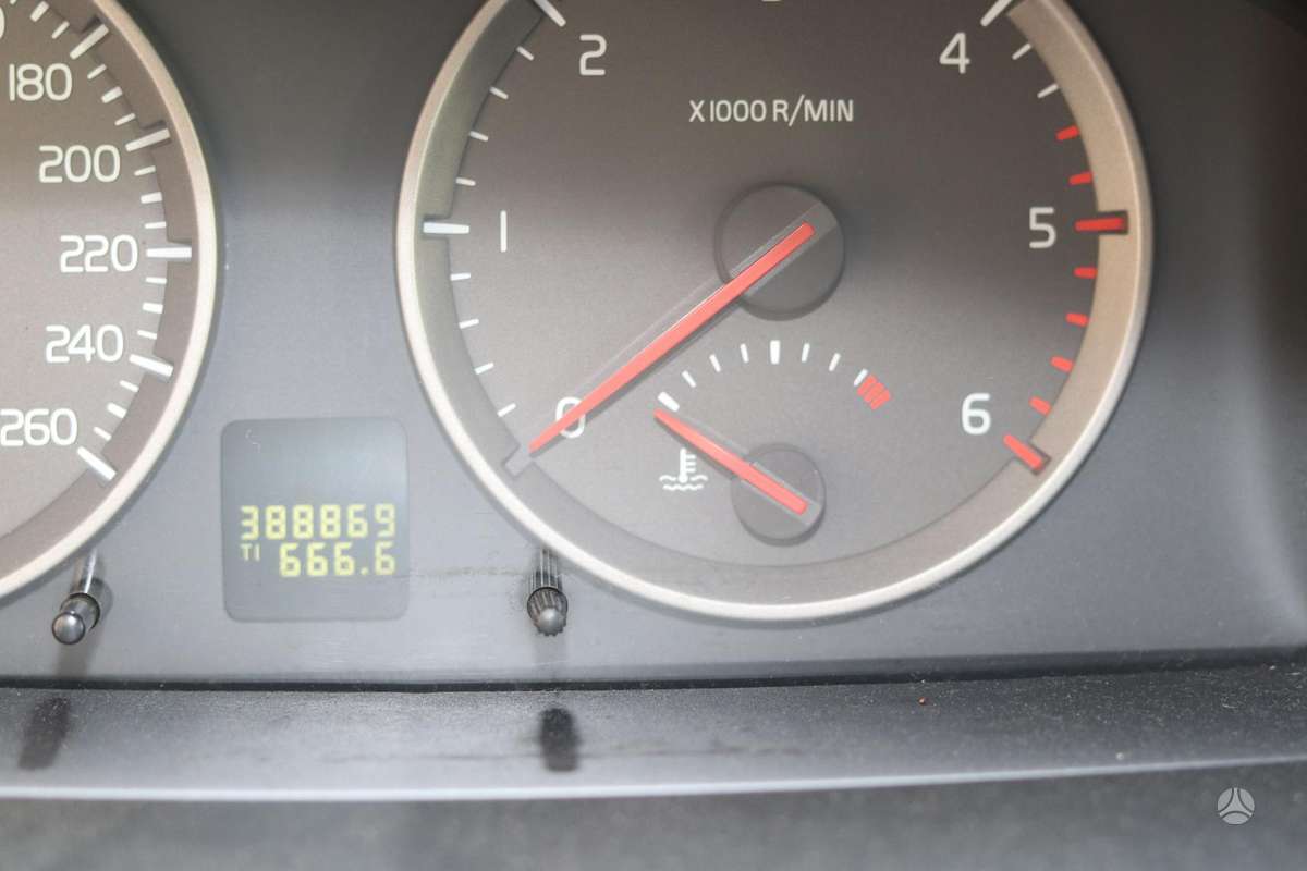 Volvo V50 - 11