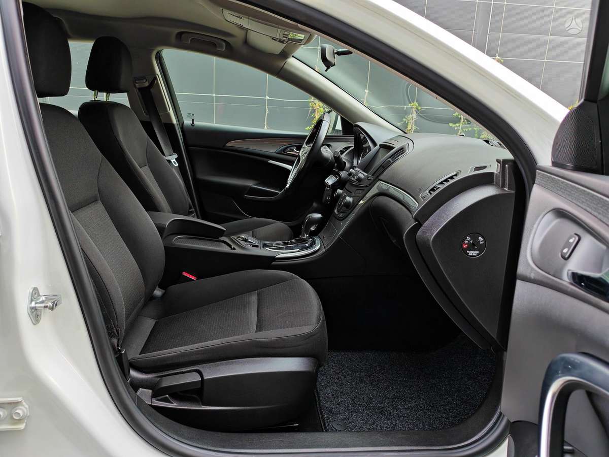 Opel Insignia, 2.0 l., Универсал