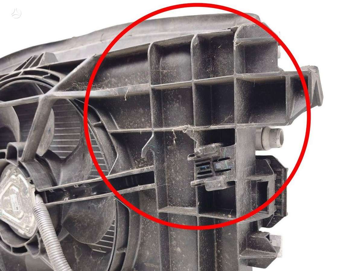Tesla Model 3, 1076732-00-H, radiator