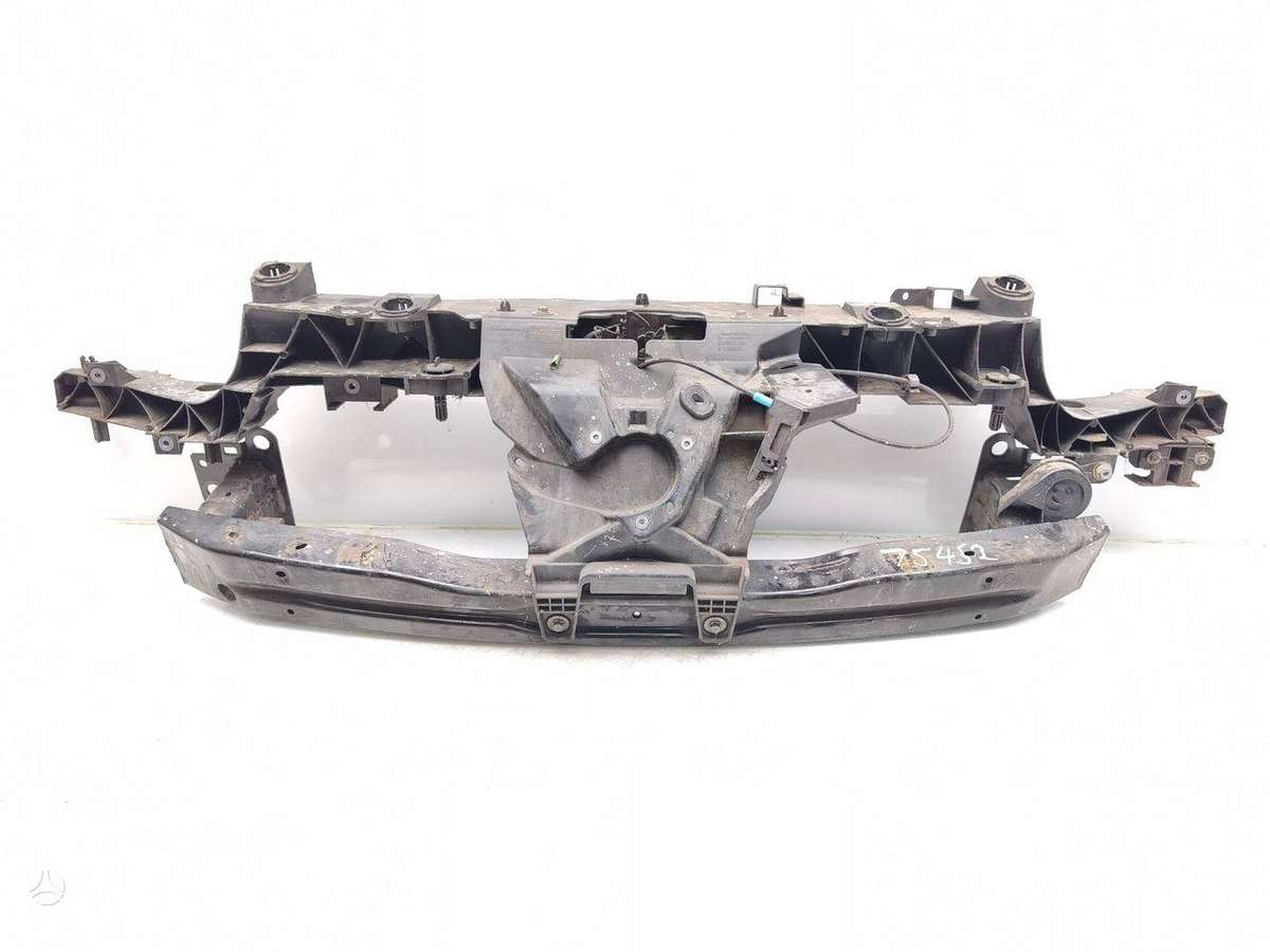 Renault Zoe, 752108751R, radiatorius