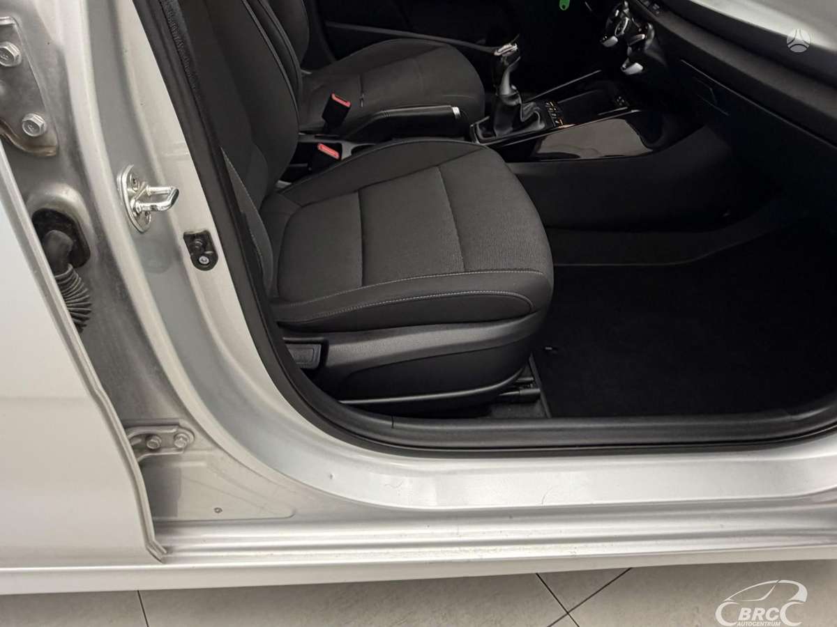 Kia Rio, 1.4 l., hatchback