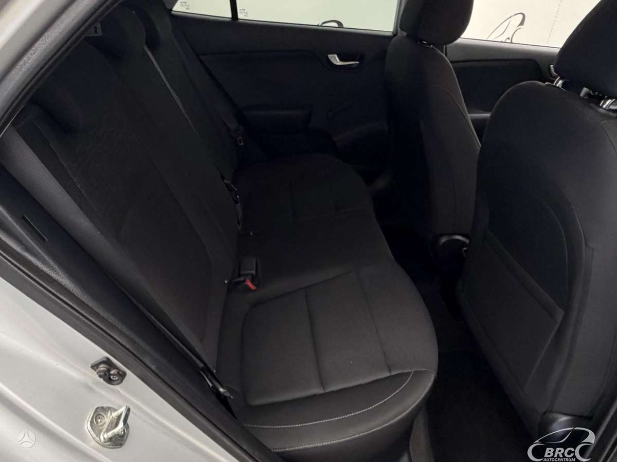 Kia Rio, 1.4 l., hatchback