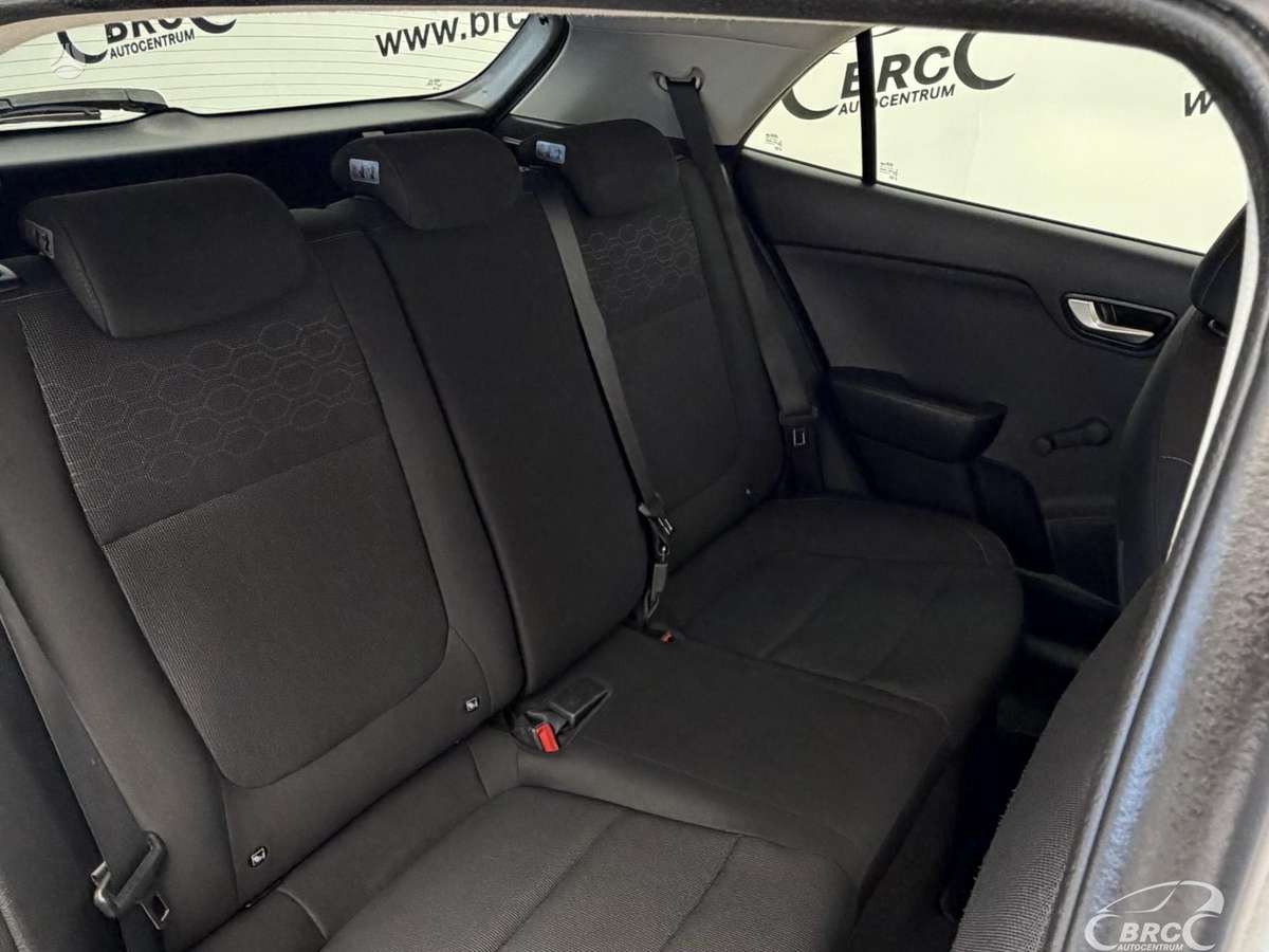 Kia Rio, 1.4 l., Хэтчбек