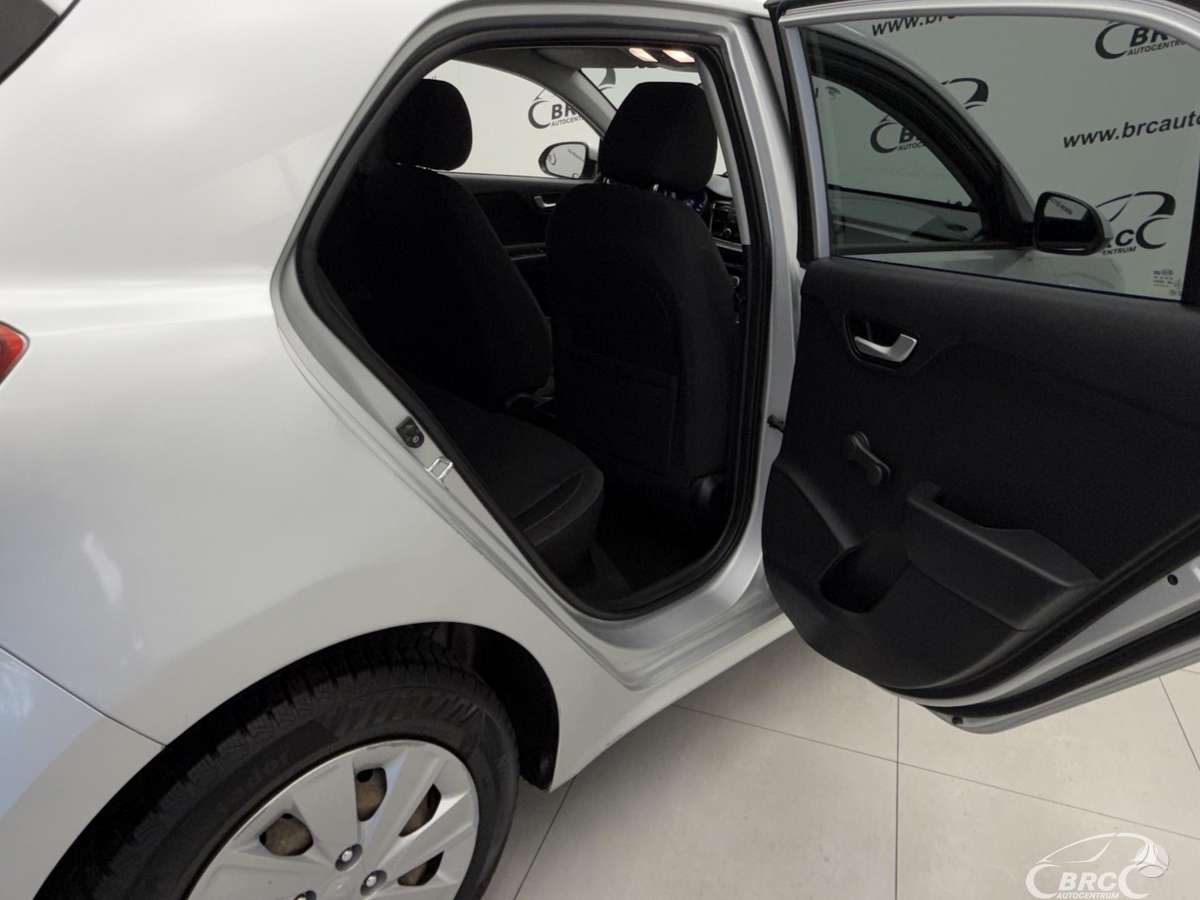 Kia Rio, 1.4 l., Хэтчбек