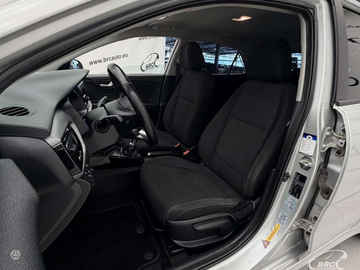 Kia Rio, 1.4 l., Хэтчбек