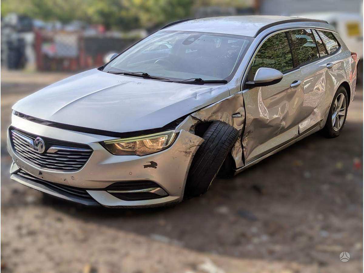 Opel Insignia engine