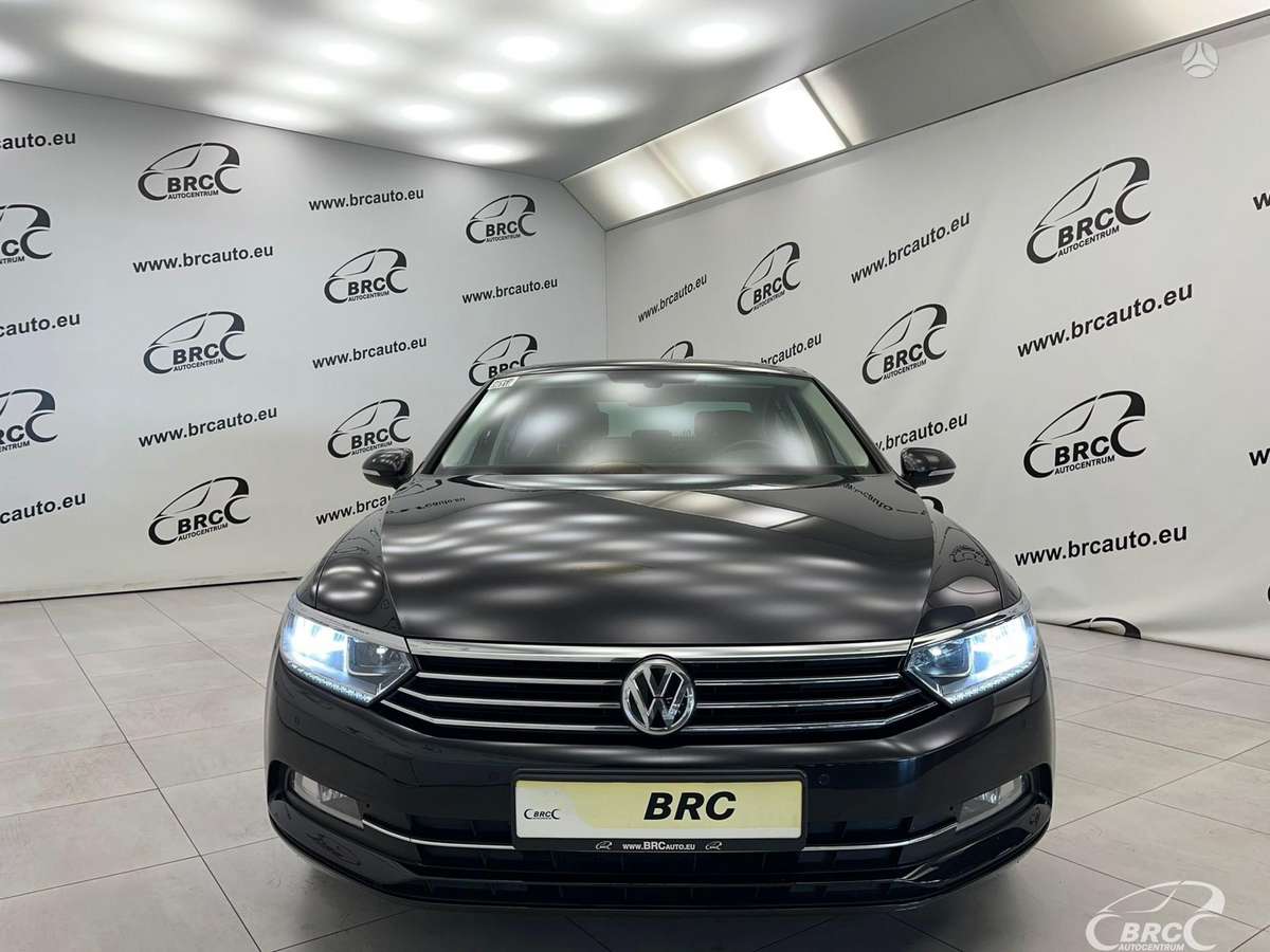 Volkswagen Passat - 4