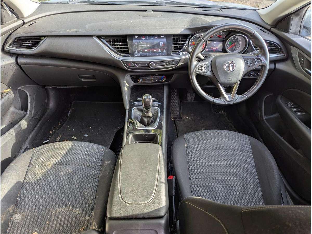 Opel Insignia engine