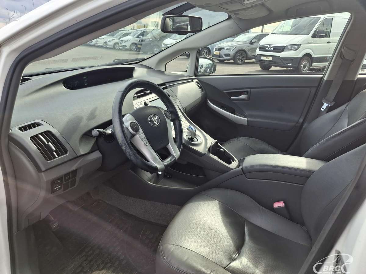 Toyota Prius - 9