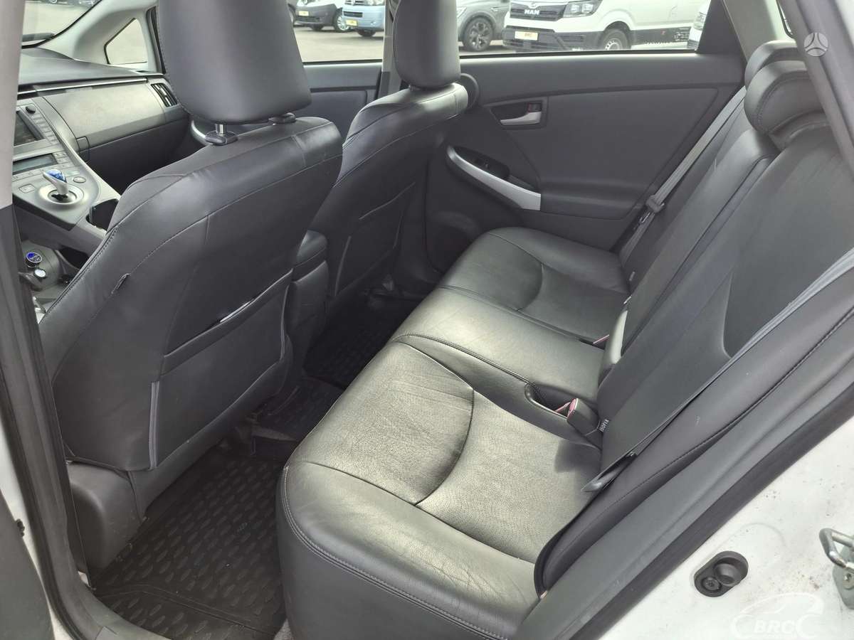 Toyota Prius - 11