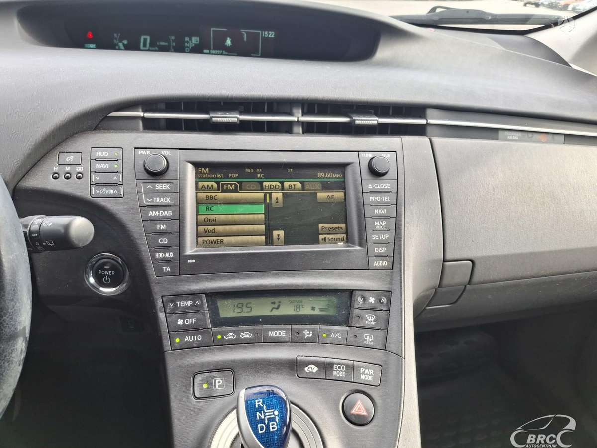 Toyota Prius - 12