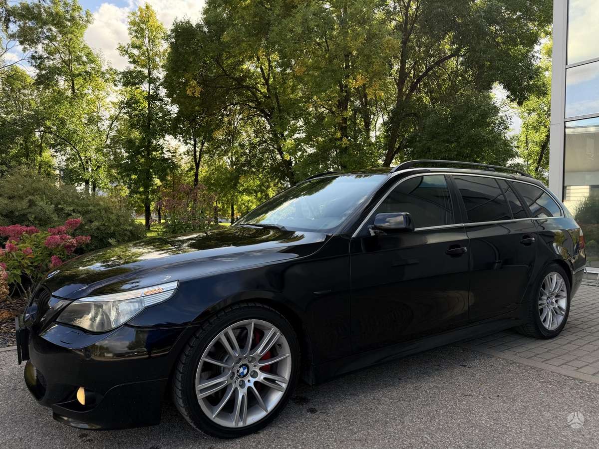 BMW 535, 3.5 l., Универсал