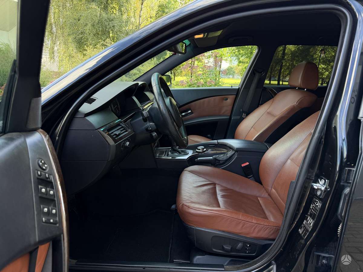 BMW 535, 3.5 l., Универсал
