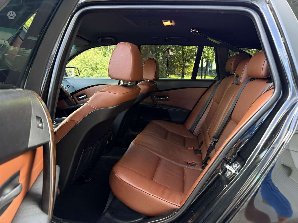 BMW 535, 3.5 l., Универсал