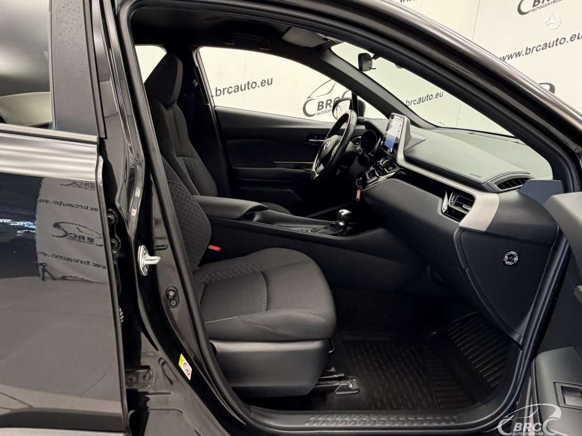 Toyota C-HR - 5