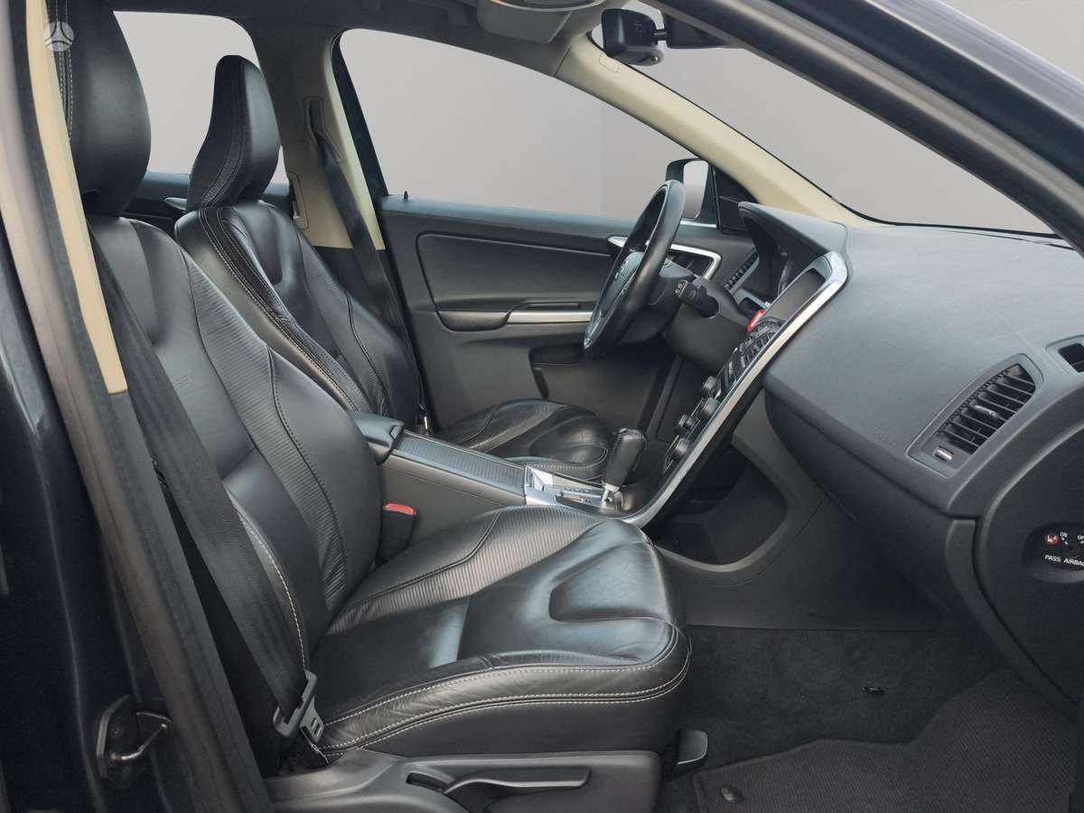 Volvo XC60 - 8