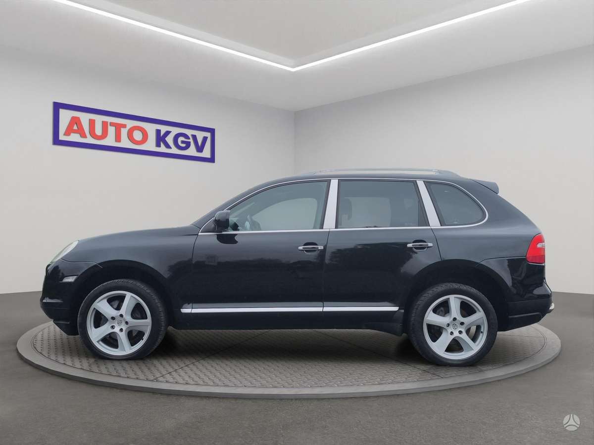 Porsche Cayenne - 2