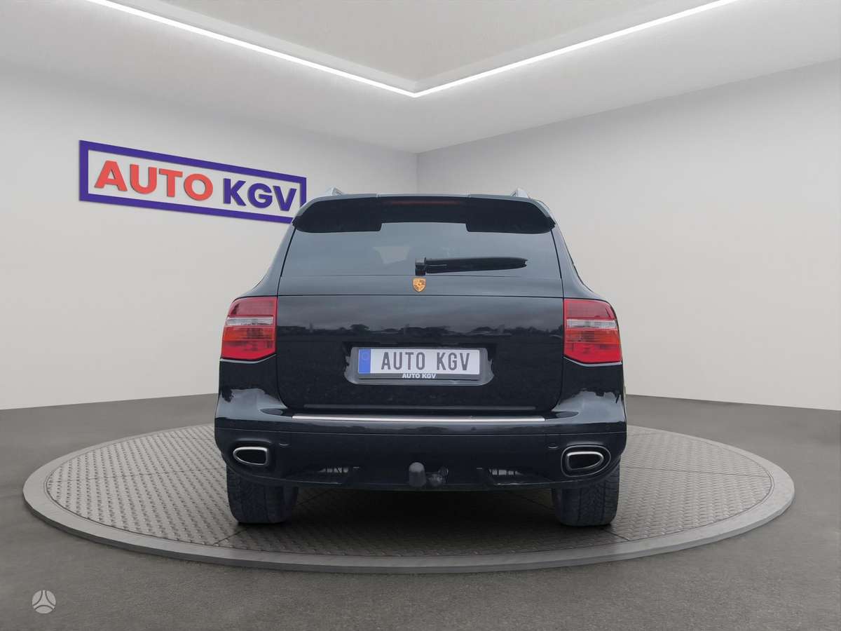Porsche Cayenne - 4