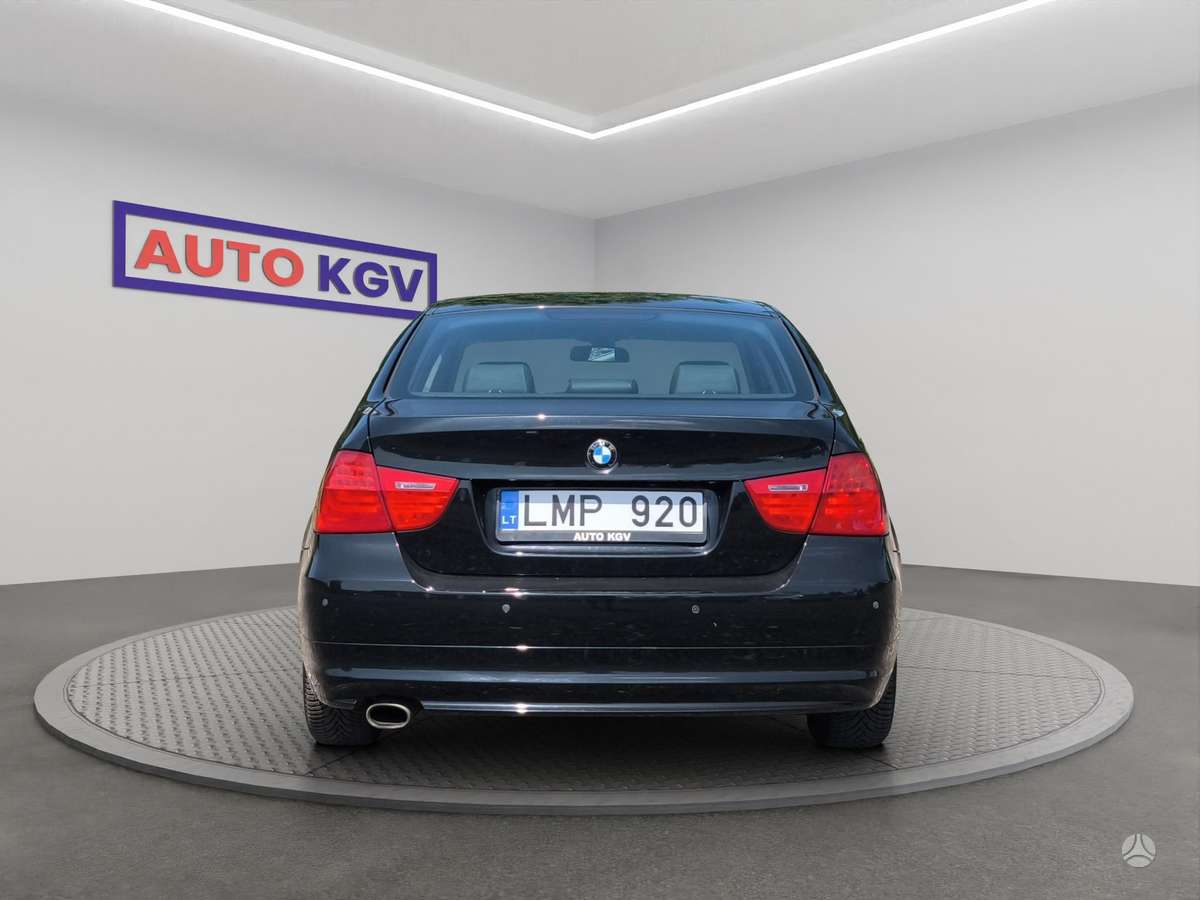 BMW 318, 2.0 l., Седан