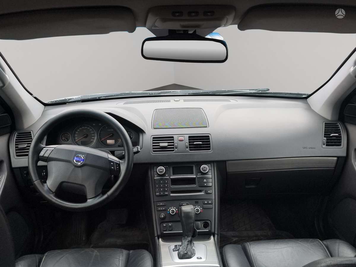 Volvo XC90 - 11
