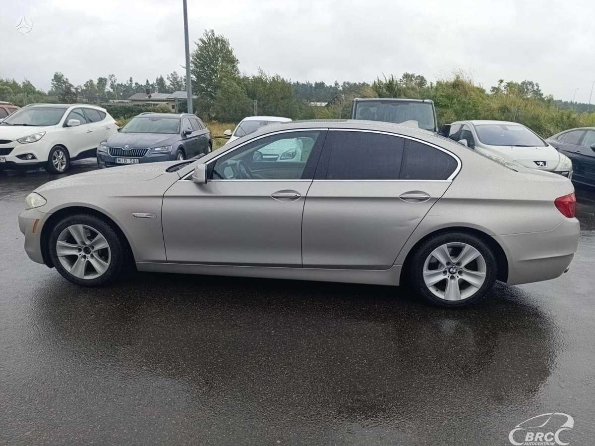 BMW 528, 2.0 l., Седан