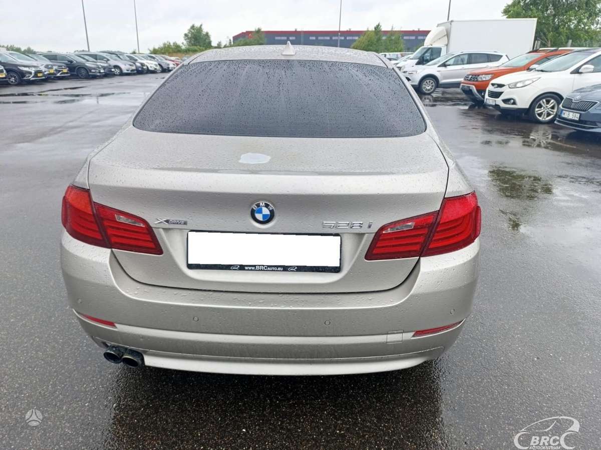 BMW 528, 2.0 l., Седан