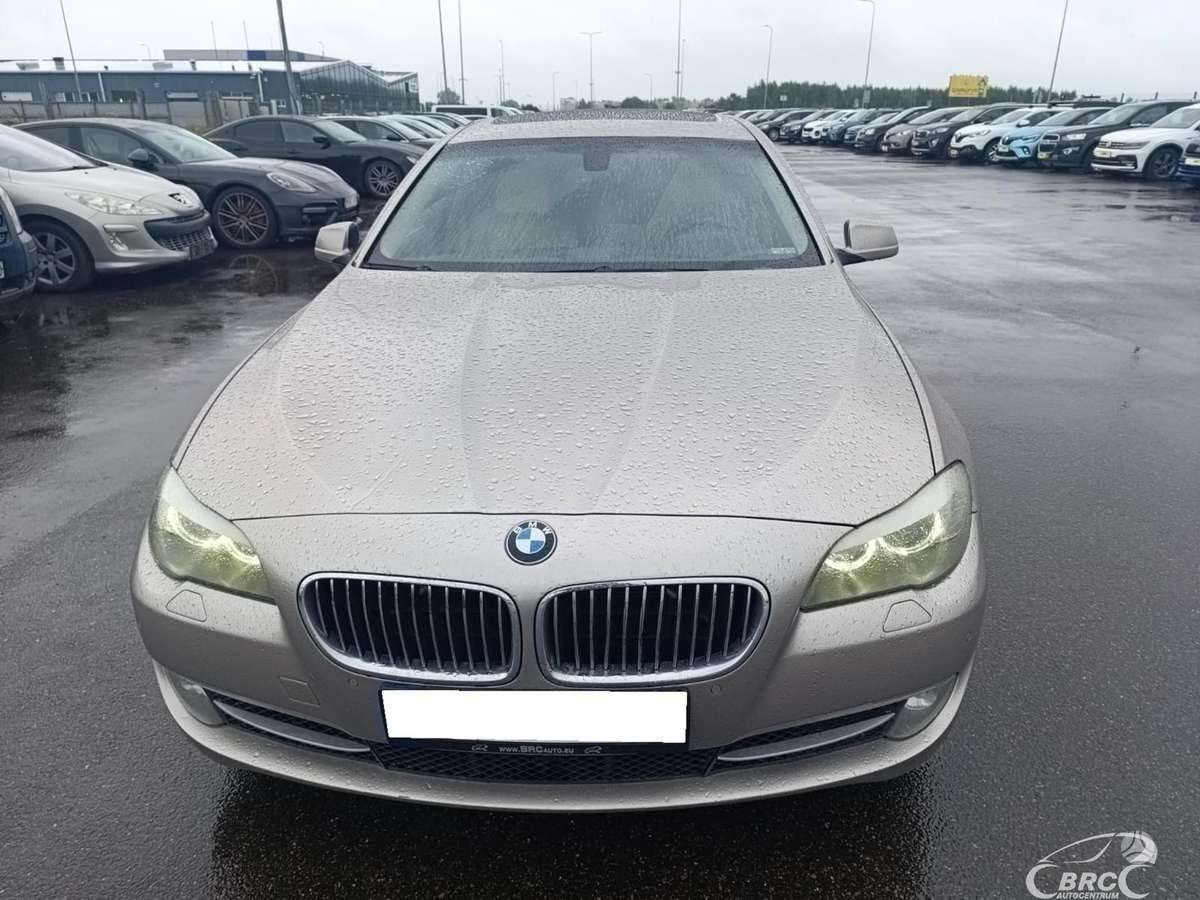 BMW 528, 2.0 l., Седан