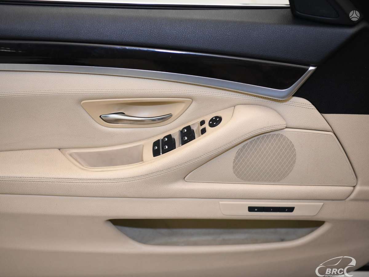 BMW 528, 2.0 l., Седан